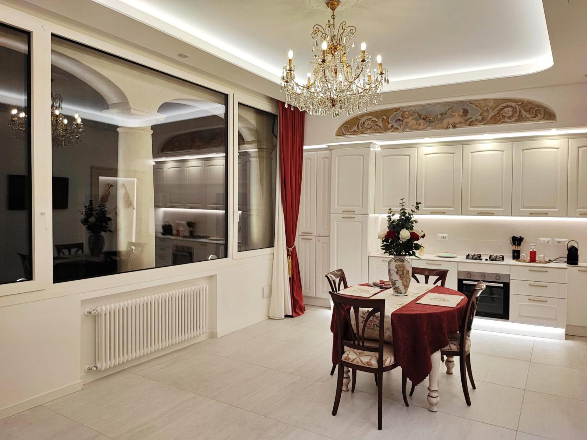 Arena Concert Concerto Love - Historic House Amorino At "Palazzo Tiolo" Palace Verona Bagian luar foto